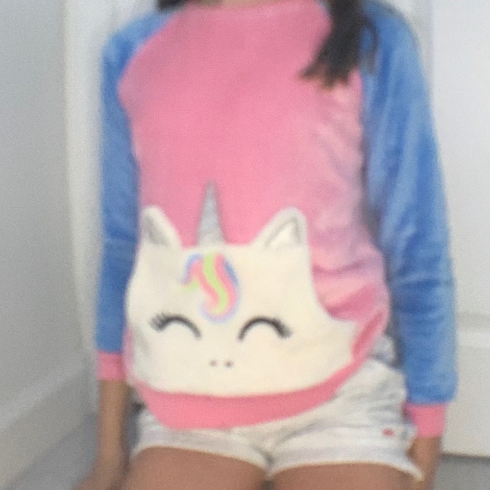 Members Mark Size Medium unicorn fuzzy long sleeve